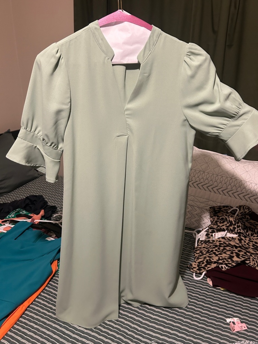 Light Sage Green Short Sleeve Shift Dress